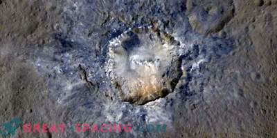 Izoliacija krateriuose gali rodyti paviršinį ledą