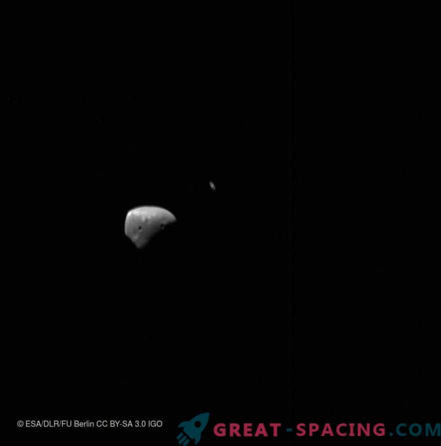 „Mars Express“ mato palydovus Saturno žiedų fone