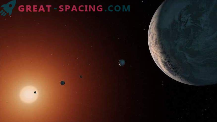 Netoliese esantys užsieniečiai? Planetos TRAPPIST-1 tinka svetimam gyvenimui