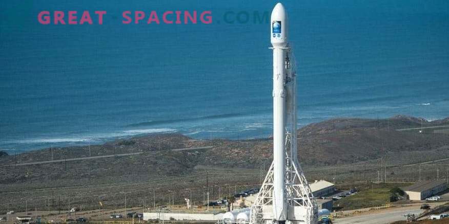 SpaceX planuoja grįžti į skrydžius sekmadienį