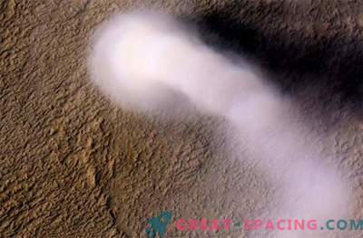 Dulkių tornadas veikia Marso klimatą