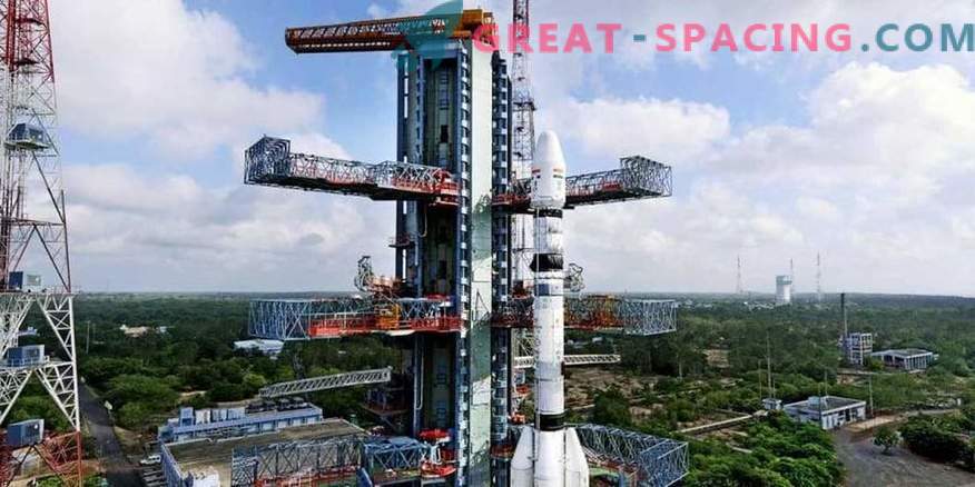 Indija pradeda mega raketą