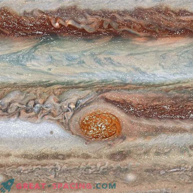De Hubble-telescoop neemt Jupiter waar om een ​​dynamische kaart