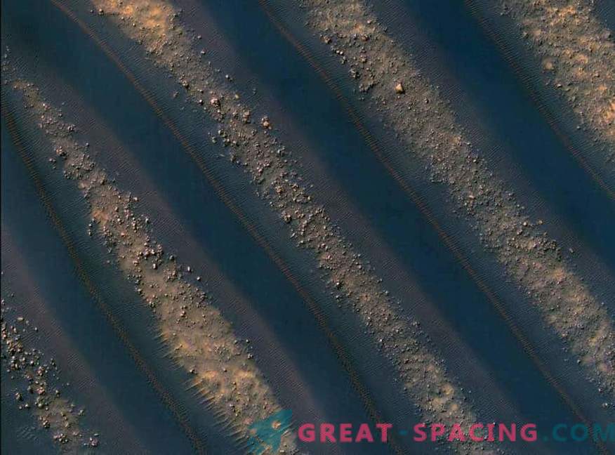Marso pavasarį lydosi smėlio kopos.