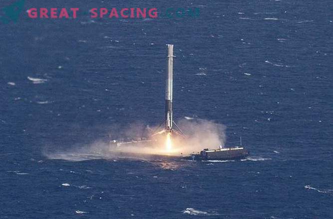 Kodėl „SpaceX“ raketos iškrovimas į vandenyną yra svarbus pasiekimas