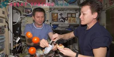 Kaip ISS astronautai: kasdienybė, laisvas laikas, miegas ir maistas