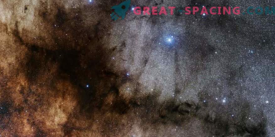 Teleskopas užėmė nuostabų miegamosios galaktikos vaizdą