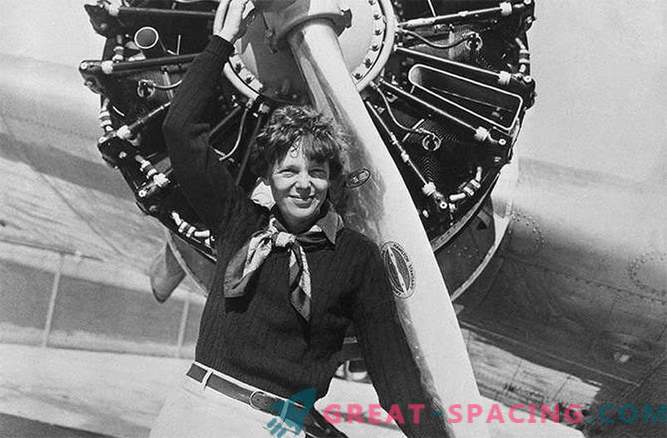Paslėptas mėnulio krateris pavadintas Amelia Earhart