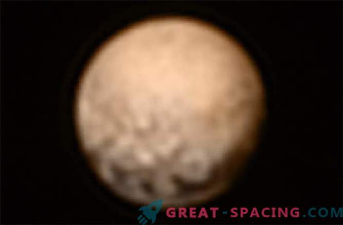 Atnaujintas misijos „New Horizons“ laivas siunčia Plutono nuotrauką
