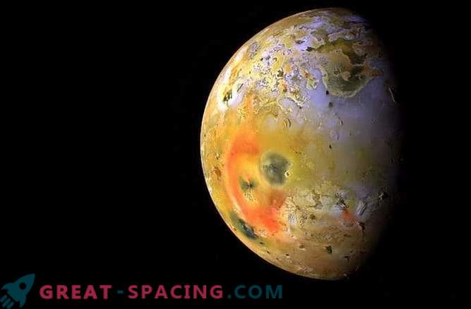 Kaip kalnai suformuoti ant Io?