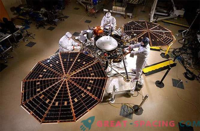 NASA pradeda išbandyti kitą stebinančią Marso kilimo modulį - „InSight“