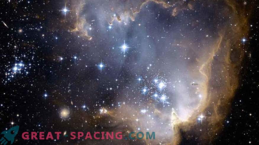 Išsamiausias artimiausios nykštukinės galaktikos radijo vaizdas