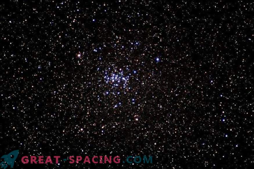 Klasikoje NGC 2632 rasta dviguba žvaigždė