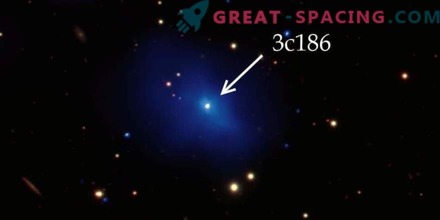 Supermasyvi juodoji skylė pabėgo iš 3C186 galaktikos