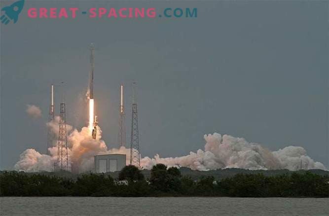 „SpaceX“ kompanija, turinti „Falcon 9“ raketą, sėkmingai įvykdė savo misiją, nepaisant blogų oro sąlygų