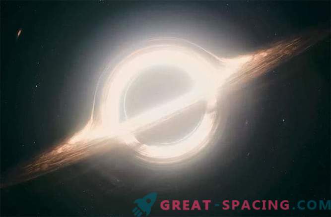 Juoda skylė filme „Tarpžvaigždinė“ yra geriausias juodosios skylės vaizdavimas mokslinėje fantastikoje