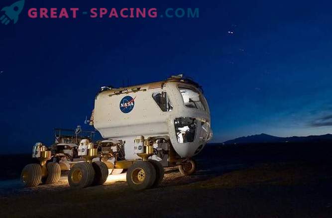 Nuotraukos, rodančios NASA technologijos plėtrą skrydžiui į Marsą