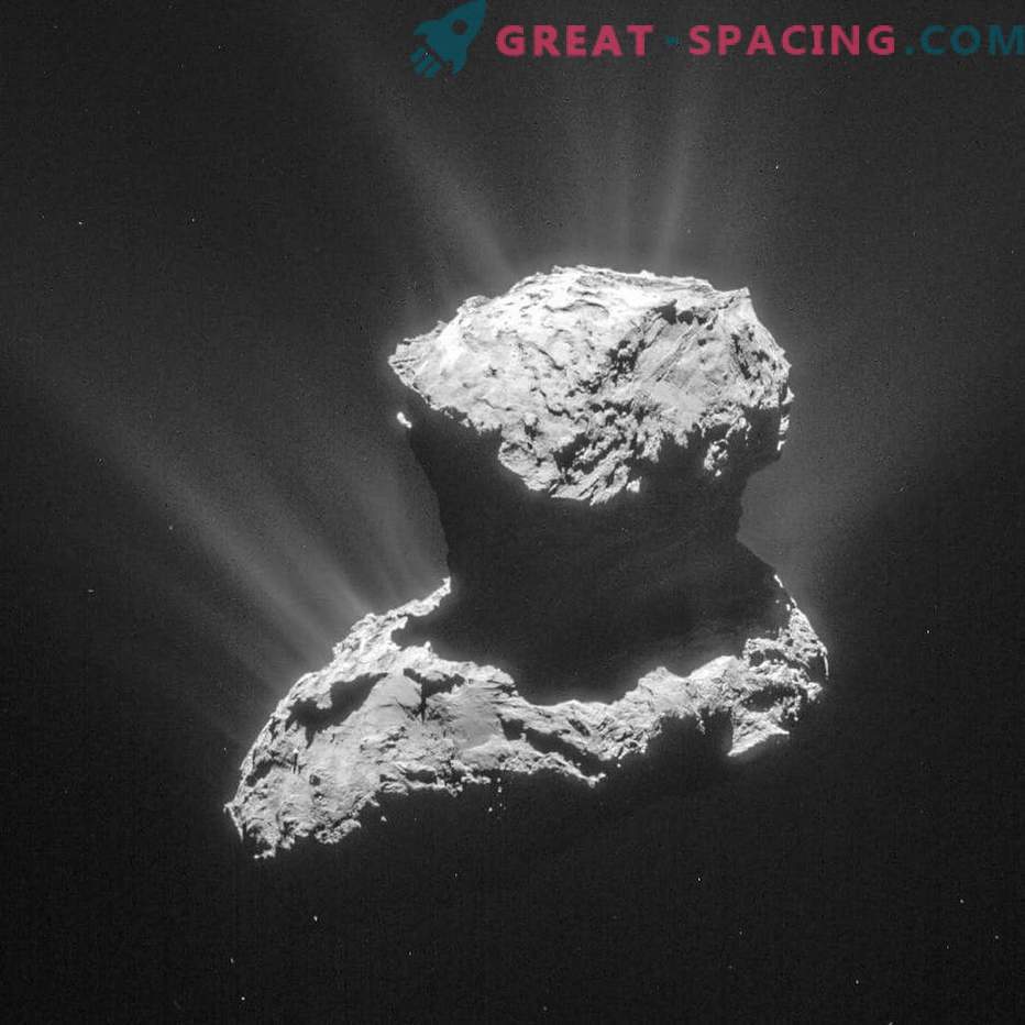 Rosetta toliau studijavo kometą 67P / Churyumov-Gerasimenko