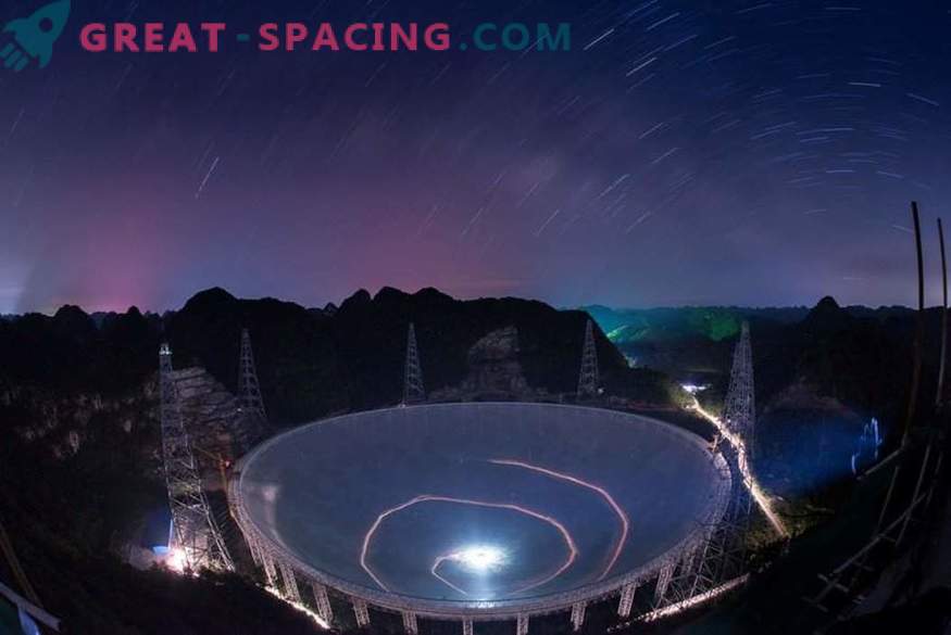 Kinija sukūrė didžiausią teleskopą, kad galėtų ieškoti nežemiško gyvenimo