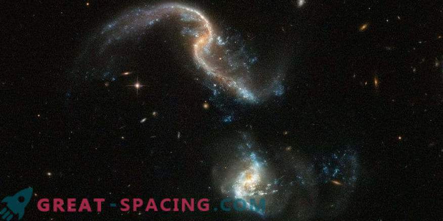 Amazing galaktikos susidūrimas