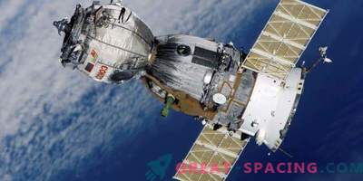Sąjungos kapsulė su astronautais, pradėtais ISS