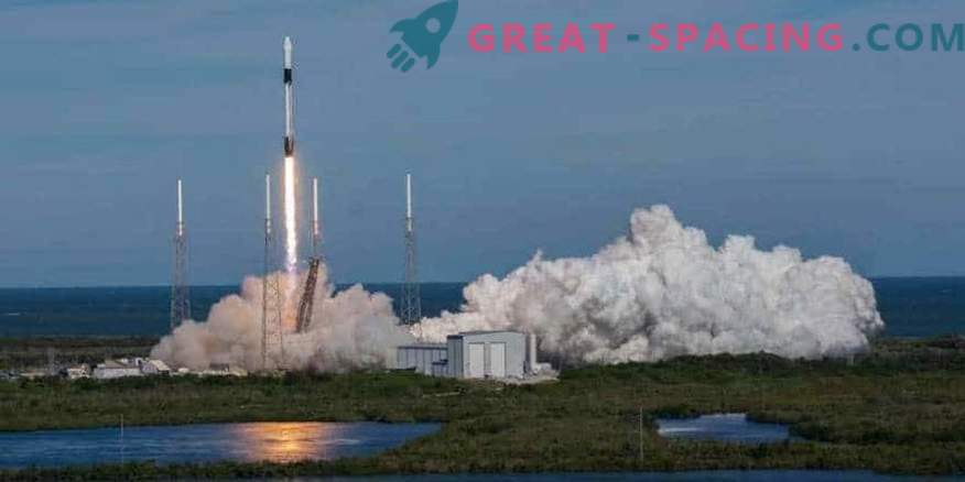 „SpaceX“ pristatė paskutinius 10 „Iridium“ palydovų