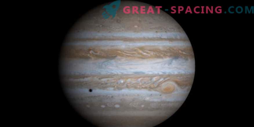 10 naujų palydovų, rasti netoli Jupiterio! Kaip jie sugebėjo paslėpti?