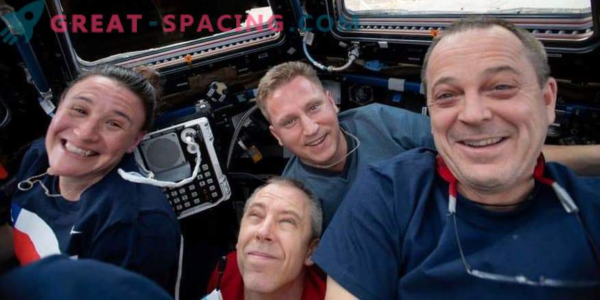 Darbo diena erdvėje! Kaip astronautai švenčia ISS atostogas?