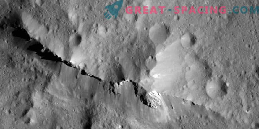 Ar Ceres paviršius užkrėstas anglimi?