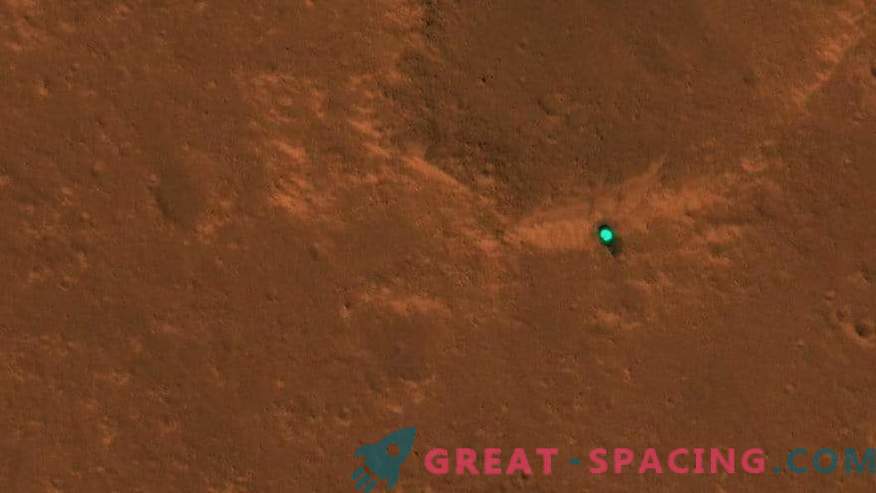 „InSight“ nusileidimo laukas nuotraukose iš kosmoso