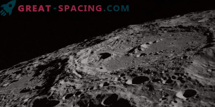 Ankstyvojo mėnulio modelis rodo sunkiojo metalo atmosferą