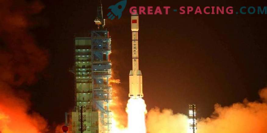 Kinija siekia nugalėti NASA su itin galinga raketomis