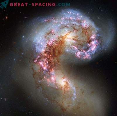 Dujų purtymas galaktikos susidūrimo metu
