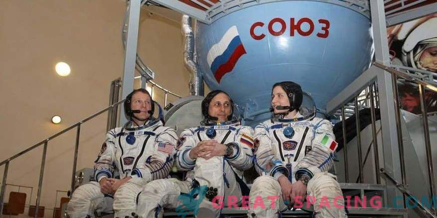 Rusijos kosmoso agentūra ieško naujų astronautų mėnulio kelionėms