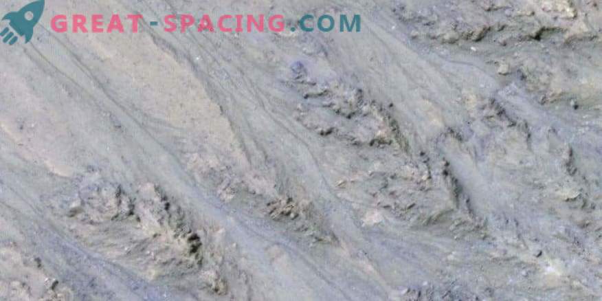 Marso linijos: smėlis ar vanduo?