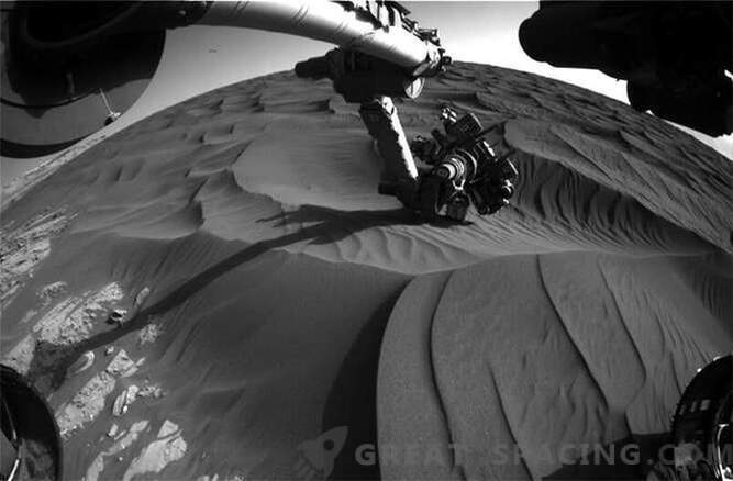 Smalsumas tyrinėti Marso kopas: Nuotraukos