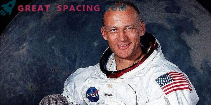 Šviesa per kosminį laivą. Kas „Buzz Aldrin Saw“
